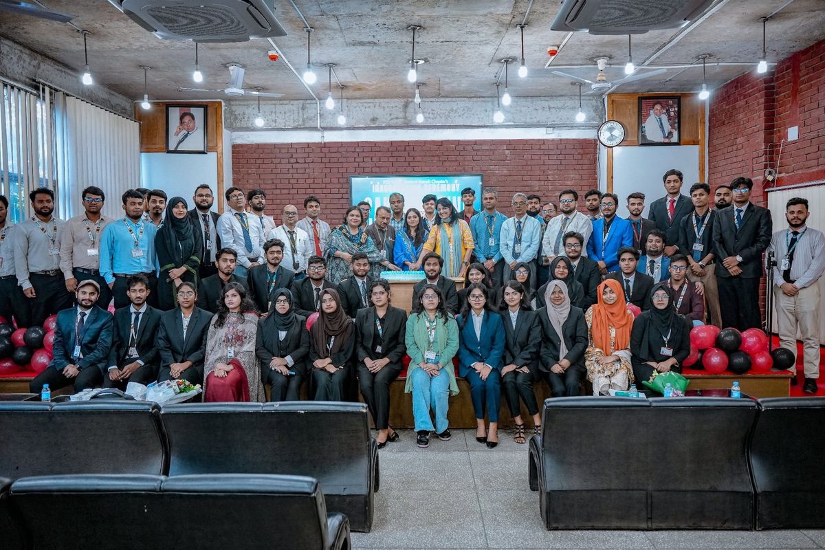 IEEE IUBAT Student Branch members at a technical activity